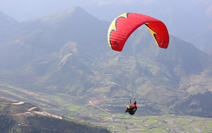 Rơi dù lượn tại Mù Cang Chải, Yên Bái: Phi công bị thương nhẹ, sức khỏe đã ổn định