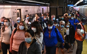 Thành phố New York mở cửa trở lại một phần