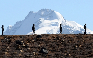 Quân đội Ấn Độ xác nhận 20 binh sĩ chết trong vụ đụng độ với quân Trung Quốc