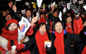 Đa số người dân Hàn Quốc tham gia thăm dò ý kiến mong muốn 'cùng chung sống hòa bình' với Triều Tiên