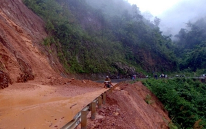 Lai Châu: Mưa lớn gây sạt lở và ngập úng nhiều tuyến đường