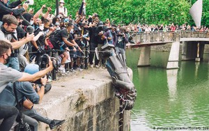 Tổng thống Donald Trump ký sắc lệnh bảo vệ các tượng đài