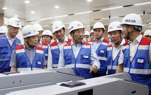 Phó Thủ tướng Phạm Bình Minh khảo sát tuyến đường sắt đô thị Bến Thành – Suối Tiên