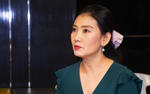 NSƯT Mỹ Uyên: 'Đơn giản, chúng tôi yêu sân khấu'