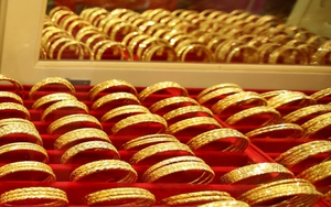 Thông điệp kinh tế đằng sau đà tăng phi mã của giá vàng
