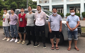 Cảnh sát giao thông phát hiện 5 người Trung Quốc nhập cảnh trái phép