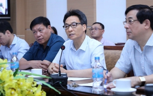 Kết luận của Phó Thủ tướng Vũ Đức Đam về việc mua vaccine phòng Covid-19 AZD1222