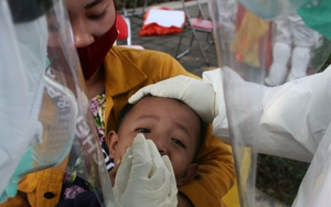 Trẻ em dưới 5 tuổi có nguy cơ nhiễm virus SARS-CoV-2 cao hơn