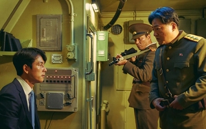 'Steel Rain 2: Summit' khuấy đảo phòng vé Hàn Quốc