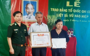 Trao bằng Tổ quốc ghi công cho cán bộ Biên phòng hy sinh khi làm nhiệm vụ