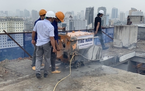 Chính thức cắt sàn mái tầng 18 tòa nhà vi phạm 8B Lê Trực - Hà Nội