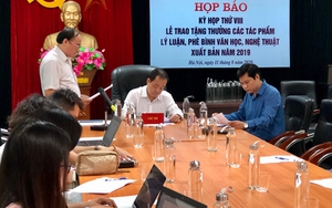 Trao tặng thưởng cho 15 tác phẩm lý luận, phê bình văn học, nghệ thuật xuất bản năm 2019