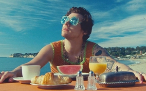 'Watermelon Sugar' của Harry Styles: Chiến thắng ngộ nghĩnh nhưng xứng đáng