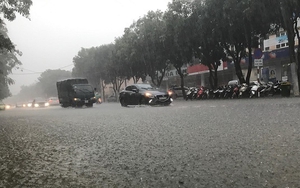 Bão số 4 di chuyển theo hướng Tây Tây Bắc và khả năng mạnh thêm