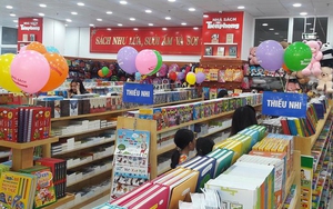 Nhà sách, siêu thị giảm giá nhưng vẫn vắng khách