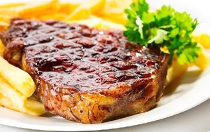 Truyện cười: Rạn xương vì bít tết