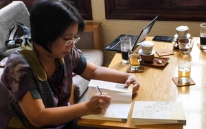 Nhà văn Lê Minh Hà: Một Hà Nội của 'tuổi chúng mình'