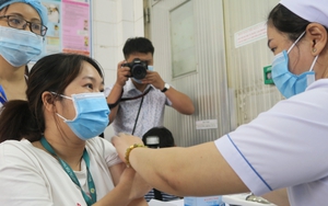 Góc nhìn 365: Vaccine cho ngày 8/3