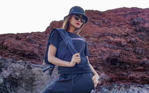 Hoa hậu H’Hen Niê tạo dáng cá tính thời trang bình dân