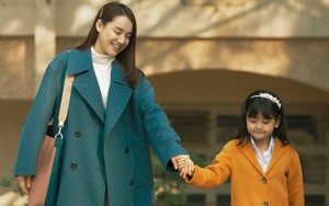 'Song song' - cuộc song hành về 20 năm trước để cứu người