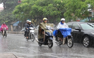 Miền Bắc có mưa rào, Nam Bộ ngày nắng nóng, chiều tối mưa dông