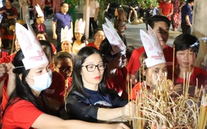 Tour đêm Đền Hùng - lựa chọn mới cho du khách trong dịp giỗ Tổ Hùng Vương