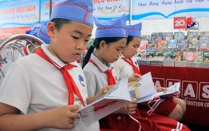 Ngày sách Việt Nam 21/4: Hướng trẻ em đến tình yêu với sách
