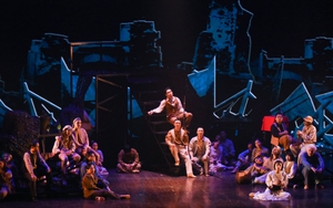 Cuộc tôn vinh 'Những người khốn khổ'