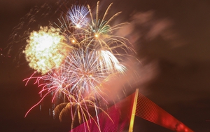 Góc nhìn 365: 'Chùm pháo hoa đẹp nhất'