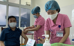 Xử lý kịp thời 8 ca phản ứng nặng sau khi tiêm vaccine phòng Covid-19