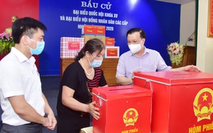 Lá phiếu của trách nhiệm và niềm tin