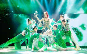 Lona Kiều Loan được 3 master 'tranh giành' trong tập 1 'The Heroes'