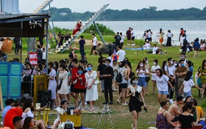 Hà Nội: Phạt chủ quán ở bãi đá sông Hồng 17,5 triệu vì vi phạm quy định về phòng, chống dịch