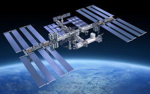 SpaceX đưa nhiều 'hành khách đặc biệt' lên Trạm ISS