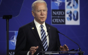 Tổng thống Mỹ kêu gọi người dân tiêm vaccine phòng Covid-19