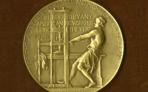 Giải Pulitzer của Mỹ vinh danh tuyến tin Covid-19 và vụ bạo lực George Floyd