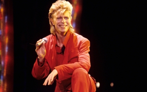 Ca khúc 'Heroes' của David Bowie: Từ cặp tình nhân dưới Bức tường Berlin…