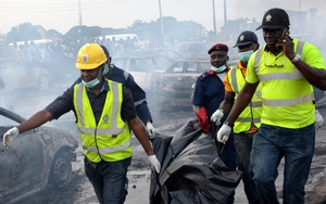 Nổ xe cảnh sát chứa pháo hoa thu giữ ở Los Angeles, ít nhất 17 người bị thương