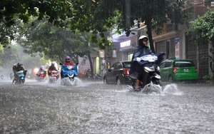 Thời tiết cuối tuần: Bắc Bộ nắng nóng ban ngày, đêm có mưa dông