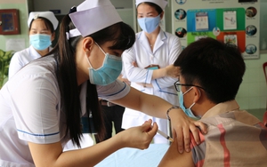 Hướng dẫn người dân đăng ký online tiêm phòng vaccine Covid-19