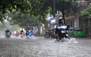 Bắc Bộ, Trung Bộ ngày nắng, đêm có mưa rào vài nơi