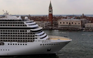 Italy cấm tàu du lịch lớn vào trung tâm Venice để bảo vệ di sản