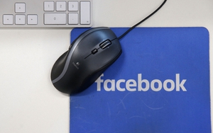 Vấn nạn tin giả về vaccine trên mạng xã hội