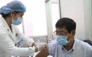 Hà Nội: Người dân sẽ được tiêm 2 mũi vaccine Covid-19 cùng loại