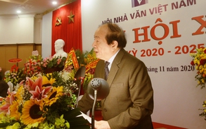 Nhà thơ Hữu Thỉnh - Từ 'Sang Thu' đến 'Để lại cho em'