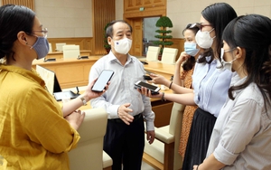 Chuyên gia Trần Đắc Phu khuyến cáo hạn chế đi chợ để tránh lây nhiễm Covid-19