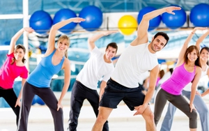 Dàn VĐV hướng dẫn tập thể dục tại nhà nâng cao sức khoẻ phòng dịch Covid-19