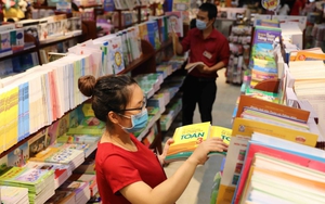 Đề xuất đưa sách giáo khoa vào nhóm hàng thiết yếu để cung ứng trước năm học mới