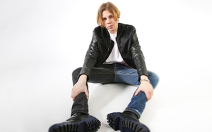 'Stay' của The Kid Laroi tiếp tục đứng No.1 trên Billboard