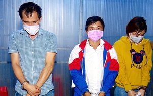 Bắt quả tang 3 đối tượng lợi dụng xe luồng xanh để mua bán ma túy